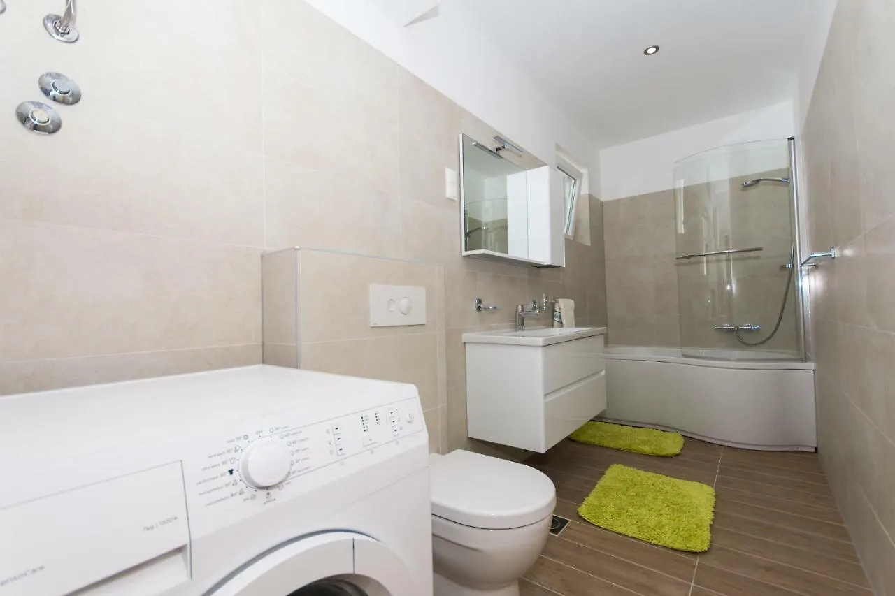 Apartment Villa Rozana - Beachfront Wellness Retreat Seget Vranjica Croatia