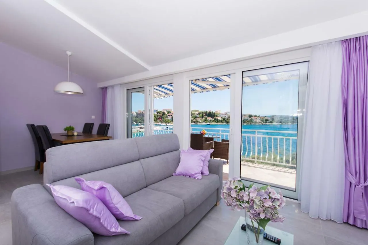 Villa Rozana - Beachfront Wellness Retreat Seget Vranjica